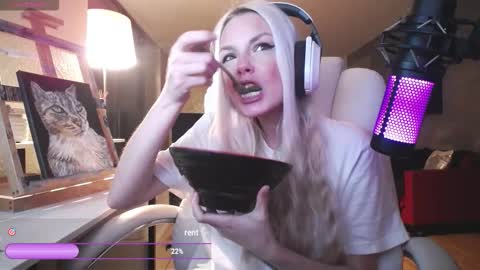 stage Kylie Sinner  brand CLITBAIT online show from 03.16.26