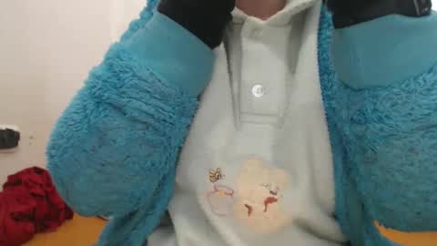 tinyslut66 online show from 12.18.25