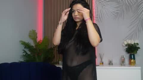 TinyVixen  online show from 10.19.25