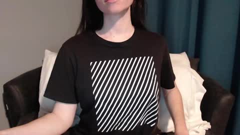 Snapshot of tinyytina chatting on 12.20.24 TinyyTina online show from 12.20.24