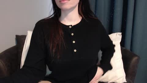 Snapshot of tinyytina chatting on 01.02.25 TinyyTina online show from 01.02.25