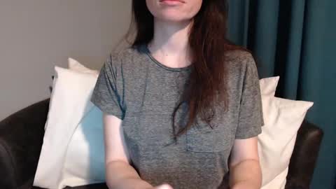 Snapshot of tinyytina chatting on 01.05.25 TinyyTina online show from 01.05.25