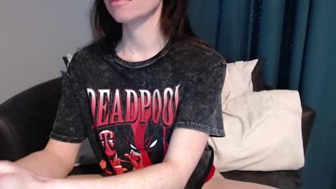 Snapshot of tinyytina chatting on 01.06.25 TinyyTina online show from 01.06.25