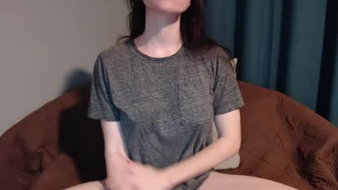 Snapshot of tinyytina chatting on 10.07.25 TinyyTina online show from 10.07.25