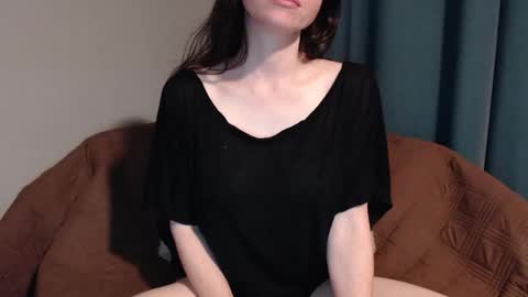 Snapshot of tinyytina chatting on 10.13.25 TinyyTina online show from 10.13.25