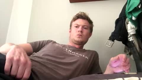 tippedrobin4830 online show from 11.17.25