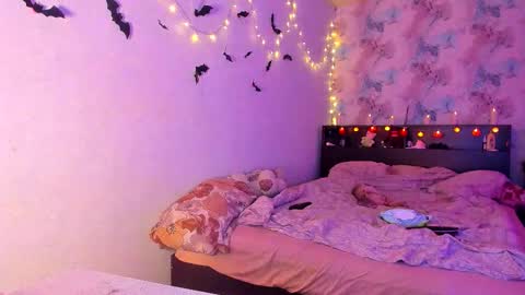 tits_your_dreams online show from 10.11.25