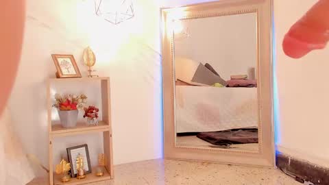 Tivizay online show from 03.04.25