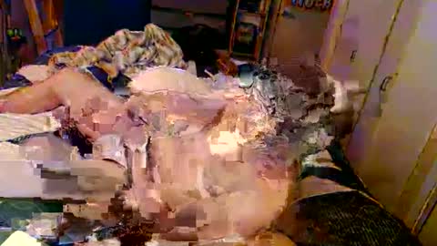 Snapshot of tj_seattle chatting on 02.10.25 TJ Seattle online show from 02.10.25