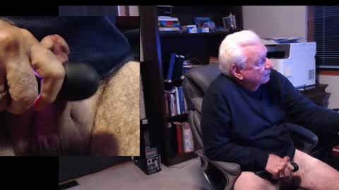 Snapshot of tlc_dude chatting on 10.23.25 TLC dude online show from 10.23.25