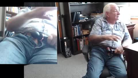 Snapshot of tlc_dude chatting on 10.28.25 TLC dude online show from 10.28.25