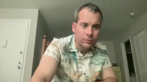 Snapshot of tleigh24 chatting on 12.25.24 tleigh24 online show from 12.25.24