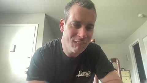 Snapshot of tleigh24 chatting on 02.15.25 tleigh24 online show from 02.15.25