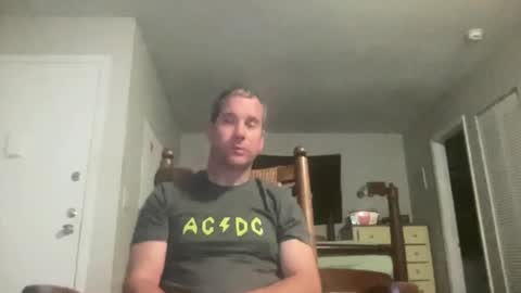 Snapshot of tleigh24 chatting on 12.02.25 tleigh24 online show from 12.02.25