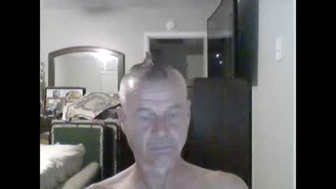 Snapshot of tnash24 chatting on 10.19.25 tx46m online show from 10.19.25