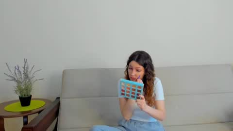 Snapshot of toasterwife chatting on 06.17.26 toasterwife online show from 06.17.26
