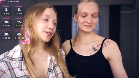 Snapshot of tobicovitt chatting on 10.24.25 Mary online show from 10.24.25