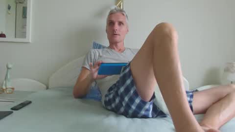 Snapshot of toffmen chatting on 09.14.25 Daniel Bisexual uncut 20cm online show from 09.14.25
