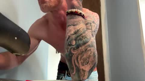 Snapshot of toightfit chatting on 03.22.26 toightfit online show from 03.22.26