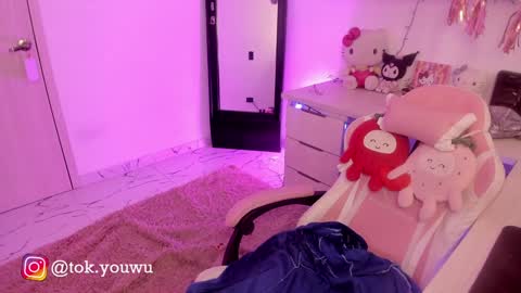 Snapshot of toky222 chatting on 01.17.25 Tokyo online show from 01.17.25