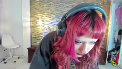 toky         online show from 02.19.25