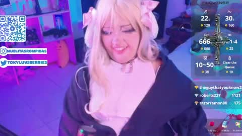 Snapshot of toky_doll chatting on 04.23.26 toky online show from 04.23.26