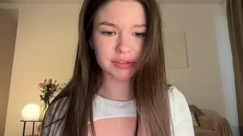 Snapshot of tokyo_blomm chatting on 06.01.26 Alice Alice - online show from 06.01.26