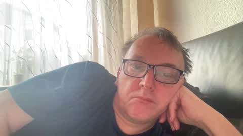 Tom online show from 02.01.25