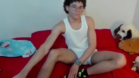 Tom Blue online show from 10.09.25