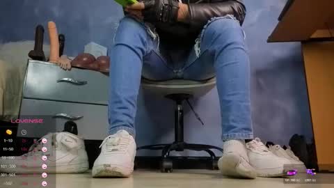 Tom online show from 02.12.26