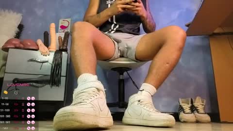 Tom online show from 04.15.26