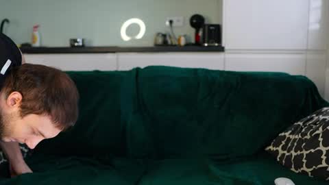 Tom online show from 04.18.26