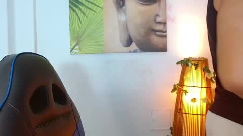 Tom muscle1 online show from 02.13.25