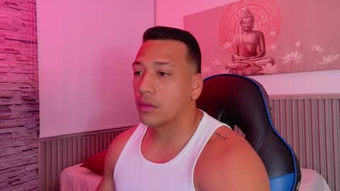 Tom muscle1 online show from 11.25.25