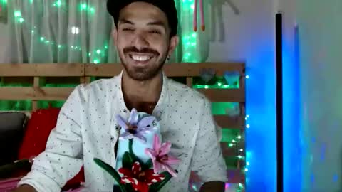 tomas gerauld. make me happy with 10000 tokens online show from 02.03.26