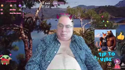 Snapshot of tomaz62a chatting on 03.10.25 Tomaz62a online show from 03.10.25