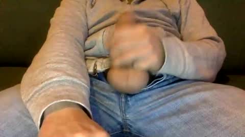 tombi125 online show from 02.18.25