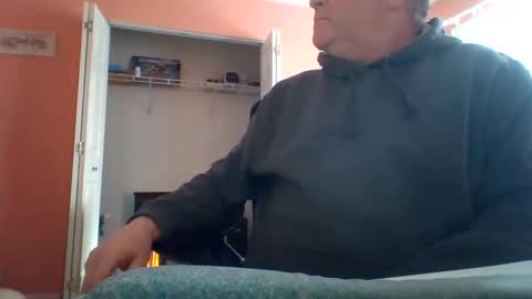 Snapshot of tomcat4848 chatting on 02.11.25 tomcat4848 online show from 02.11.25