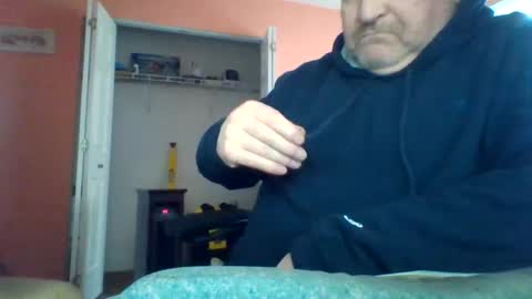 Snapshot of tomcat4848 chatting on 10.14.25 tomcat4848 online show from 10.14.25