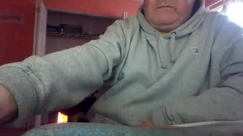 Snapshot of tomcat4848 chatting on 11.17.25 tomcat4848 online show from 11.17.25