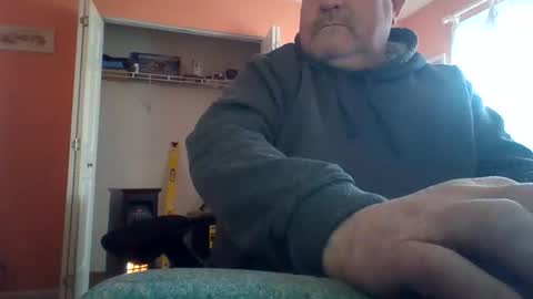 Snapshot of tomcat4848 chatting on 11.24.25 tomcat4848 online show from 11.24.25