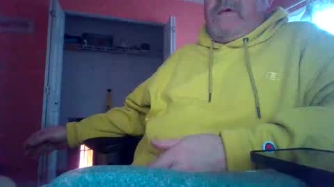 Snapshot of tomcat4848 chatting on 11.26.25 tomcat4848 online show from 11.26.25