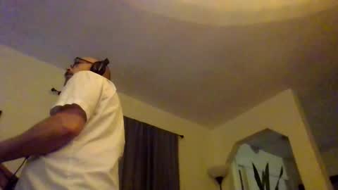 Snapshot of tomcatsawyer chatting on 05.29.26 sirmuggsalot online show from 05.29.26