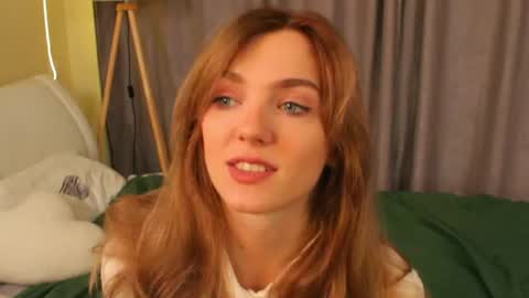 Snapshot of tomikavilandre chatting on 07.25.26 Lana online show from 07.25.26