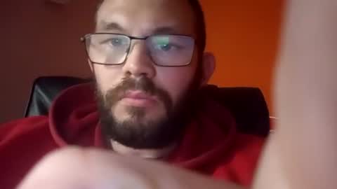 Snapshot of tomlaw1991 chatting on 09.29.25 tomlaw1991 online show from 09.29.25