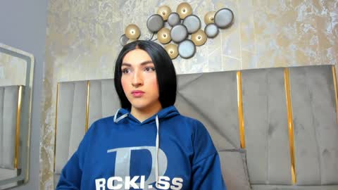   online show from 02.02.25