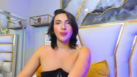   online show from 03.05.25