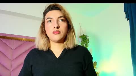   online show from 10.02.25