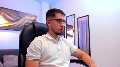 Snapshot of tommas_johnson chatting on 06.19.26 Tomas online show from 06.19.26