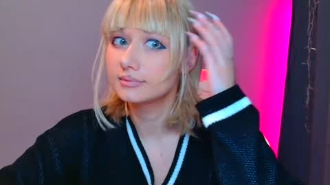 Snapshot of tommioo7 chatting on 02.03.25 Galadriel online show from 02.03.25